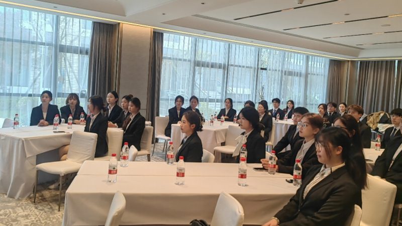 邮轮旅游：海上移动的家